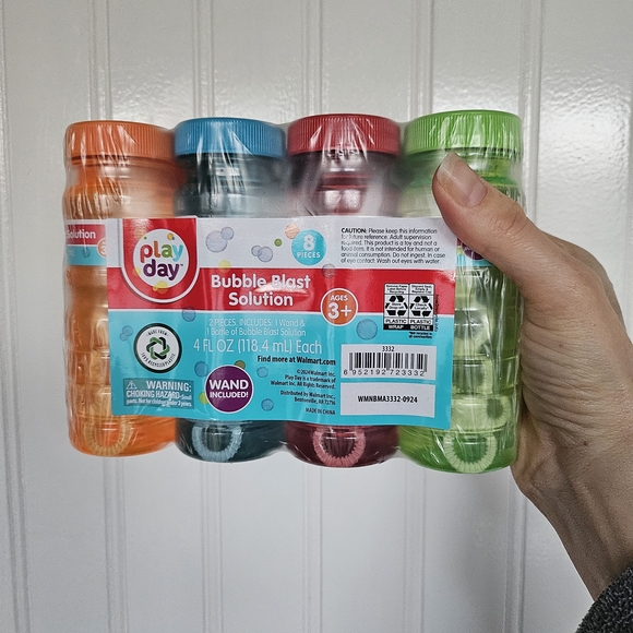 Bubble Blast Solution Set - Orange, Blue, Red, Green Kids Bubbles, 8 Pack, New - Picture 2 of 3
